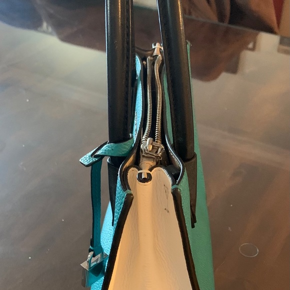 Michael Kors Handbag - Picture 2 of 4